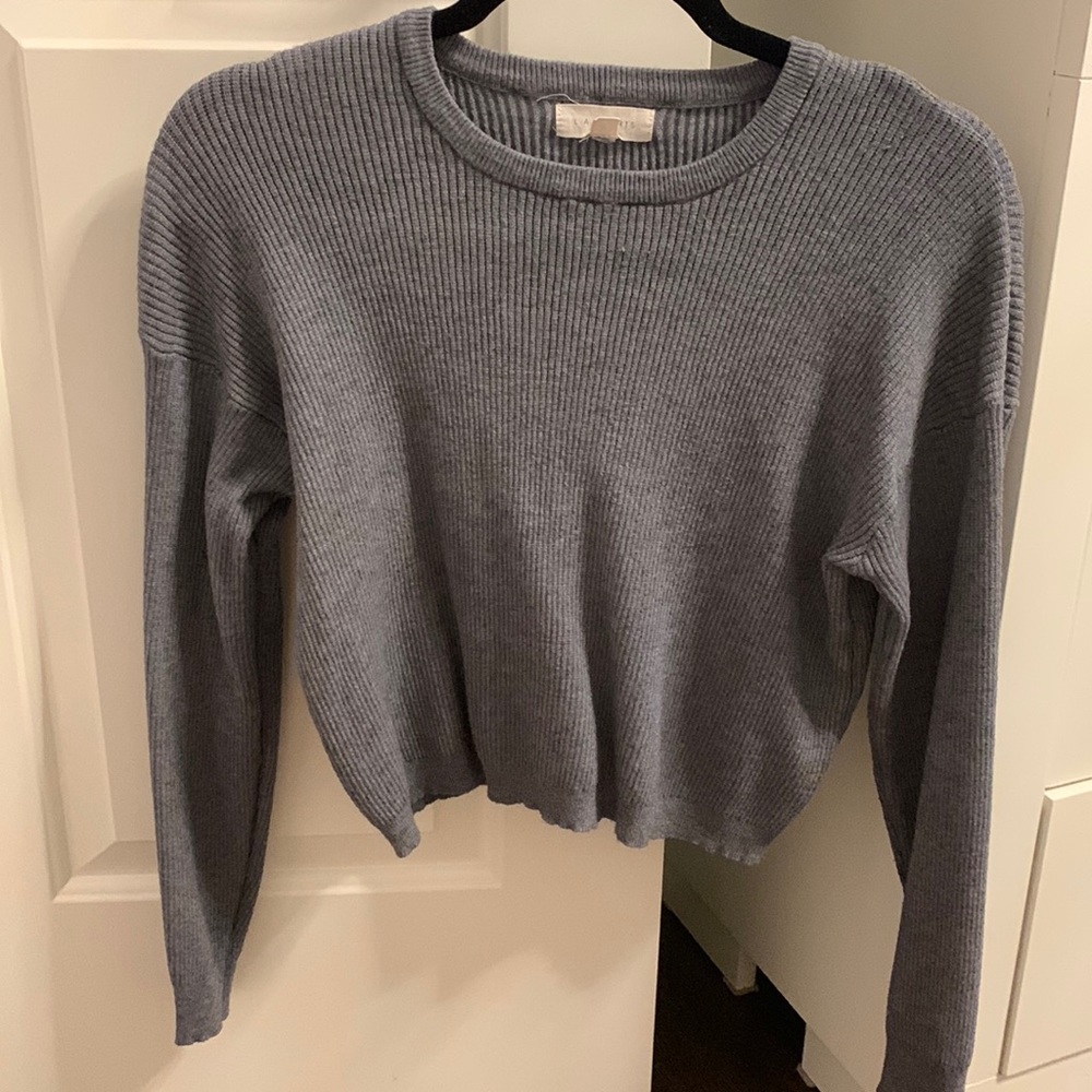 Grey Pacsun cropped sweater